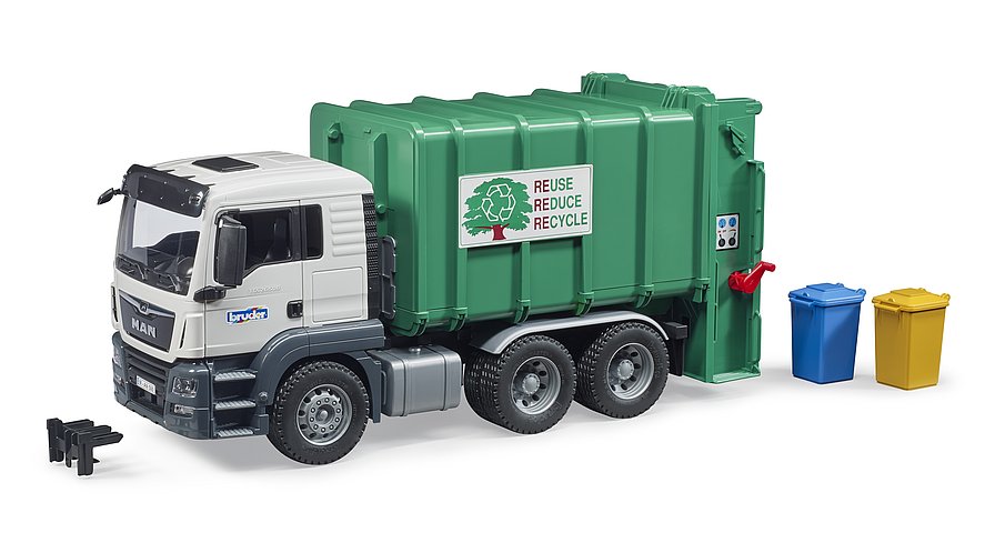 Rear Loading Garbage Truck With Garbage Cans